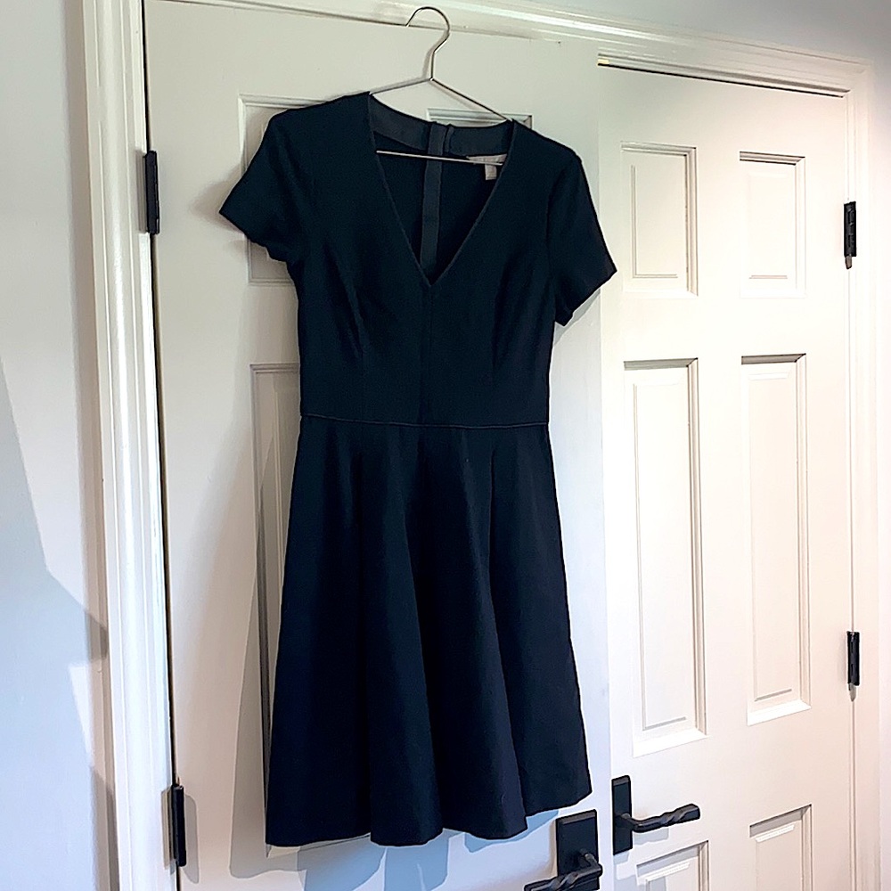 Banana Republic - black dress 🖤